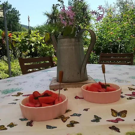 Apartment Formia, Il Giardino Di Anne - *
