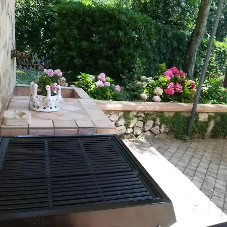 Formia, Il Giardino Di Anne - Апартаменты